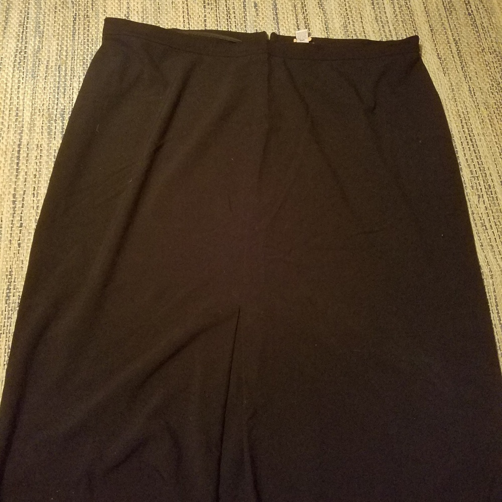 Long black skirt size 30, Avenue
